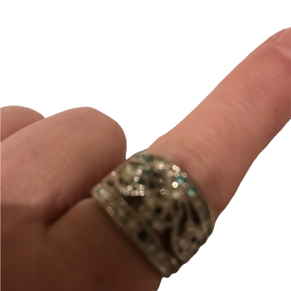 Guess silver ring nwot